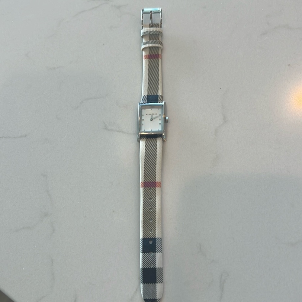 Burberry woman’s watch